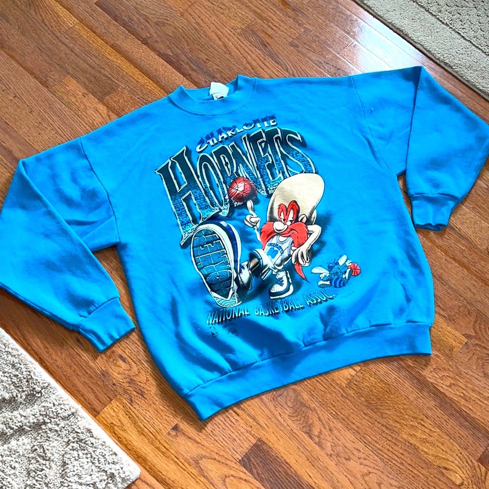 Vintage Charlotte Hornets CrewNeck
